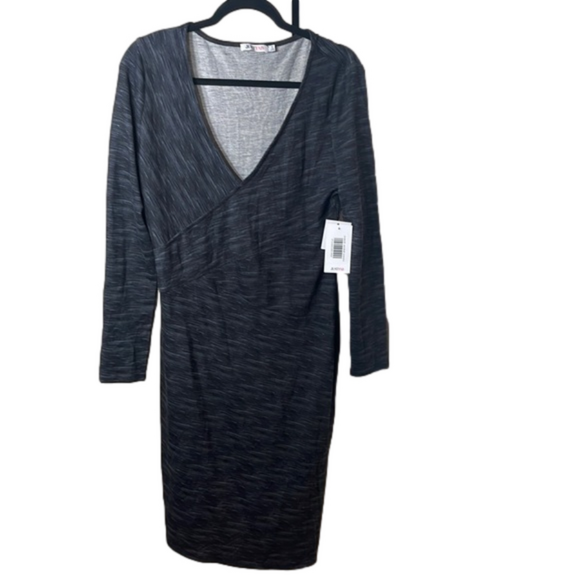 NWT JustFab Mid-length Dress XXL Deep V-neck, Black&Navy Asymmetrical Hemline - Picture 1 of 7